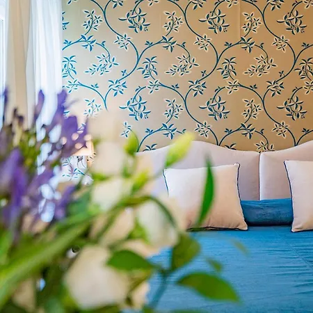 Lo Squero 2 Charming In Dorsoduro Апартаменты Венеция